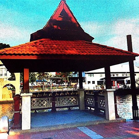 ホテルHeeren House Malacca エクステリア 写真
