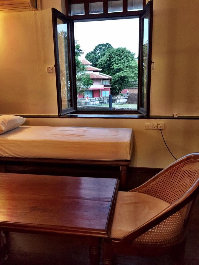 ホテルHeeren House Malacca エクステリア 写真