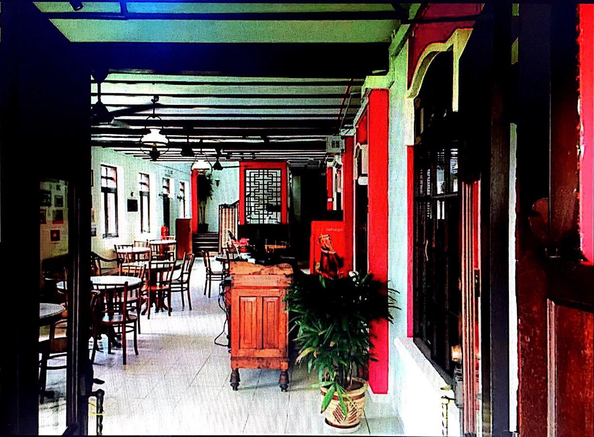 ホテルHeeren House Malacca エクステリア 写真