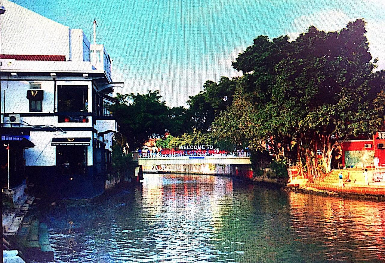 ホテルHeeren House Malacca エクステリア 写真